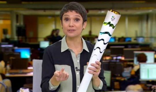 Sandra Annenberg revela que não tinha dinheiro para pagar primeiro corte de cabelo