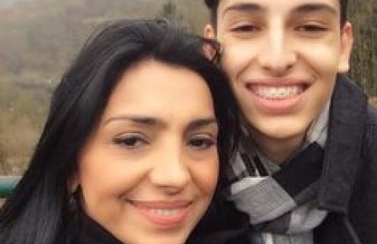 "Eu ainda creio no milagre", afirma cantora Eyshila sobre estado do filho