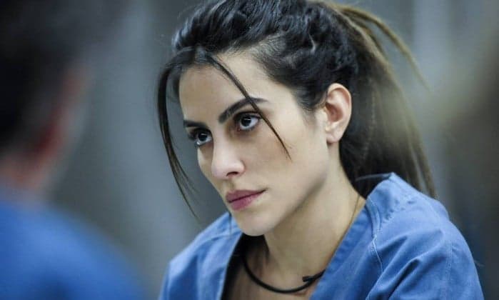 Cleo Pires diz que já se envolveu com homem mais velho e feio
