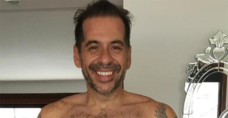 Leandro Hassum surpreende com braço musculoso e veias em evidência