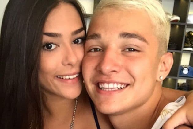 MC Gui gasta R$ 30 mil em alianças de diamante para namorada