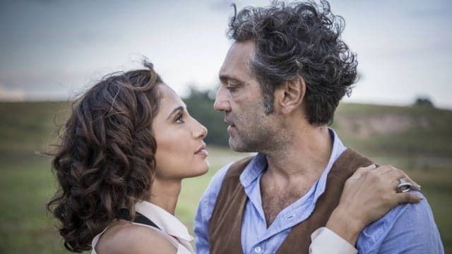 "Velho Chico:" Tereza e Santo transam e viram amantes