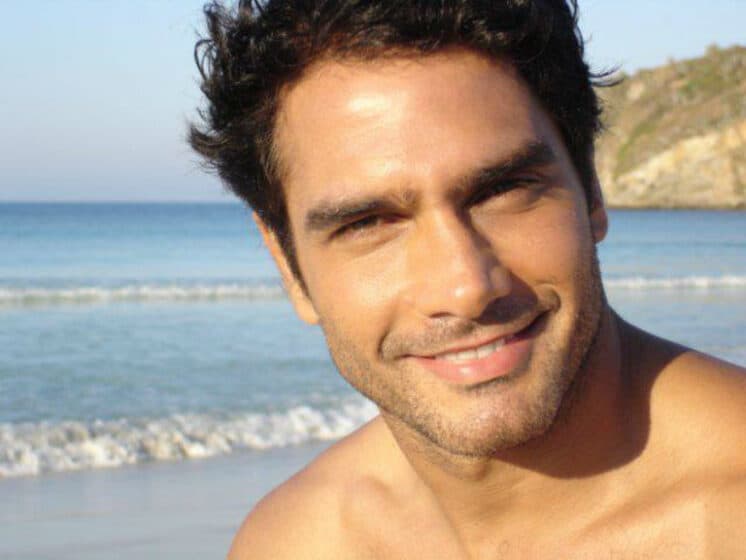 Rafael Calomeni, galã de Mulheres Apaixonadas, continua fazendo sucesso com corpo saradão