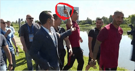 Tentando fazer caminhada, Cristiano Ronaldo se irrita com repórter e joga seu microfone  no lago; assista!