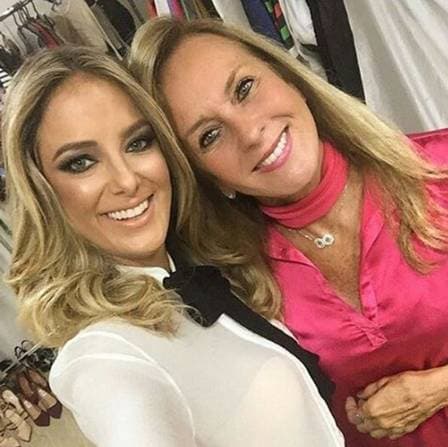 Helô Pinheiro se derrete com netinha filha de Ticiane Pinheiro: 'Transbordando'