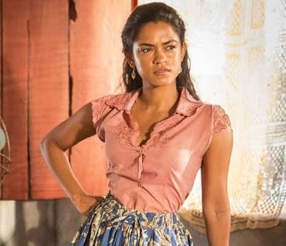 "Velho Chico": Desconfiada, Luzia dá um tapa na cara de Santo