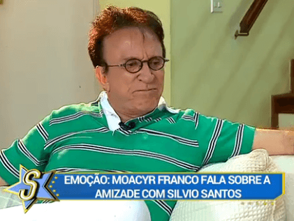 Moacyr Franco chora copiosamente ao falar de Silvio Santos: “Ele melhorou muito”