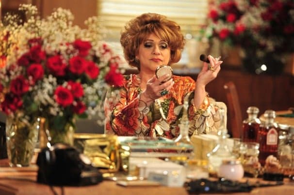 Canal Viva reprisará minissérie sobre Dercy Gonçalves