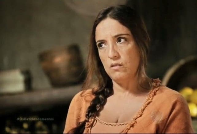 Atriz de "Os Dez Mandamentos" quer regalias na maquiagem e causa confusão nos bastidores