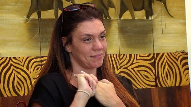Simony se submete a procedimento estético e diferença é divulgada na web: "Rostinho de 20"
