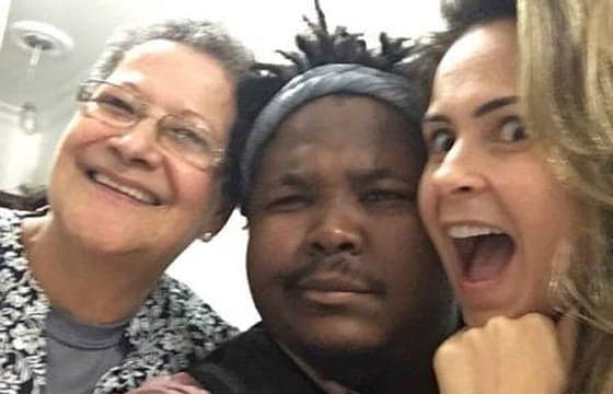 Ex-BBB Geralda recebe Ana Paula Renault e Ronan para jantar em sua casa