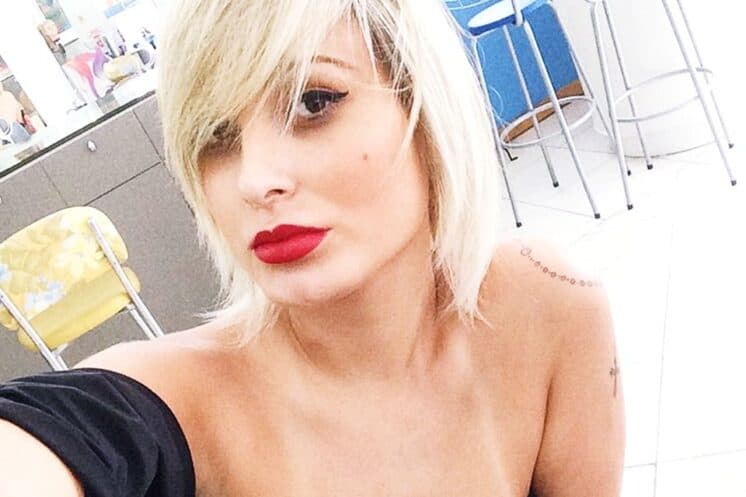 Andressa Urach retorna à mídia e participa do "SuperPop"