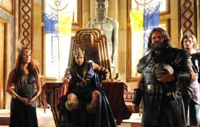Record imita “Game Of Thrones” em "A Terra Prometida" e tem repercussão negativa