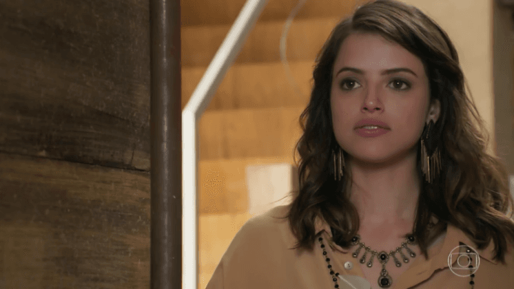 Ema de Orgulho e Paixão, Agatha Moreira diz que não consegue se relacionar com os atores fora da Globo