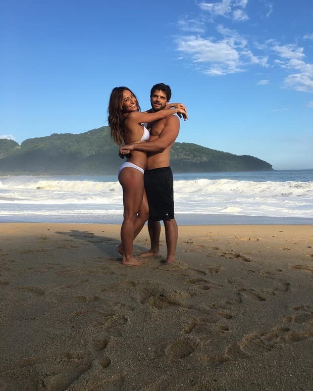 Sabrina Sato se declara para o namorado: "Gosto mais que sorvete de chocolate"