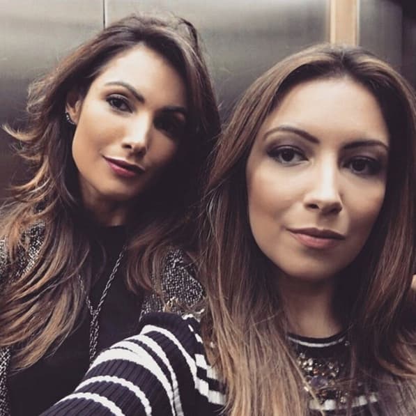 Patrícia Poeta posta foto com irmã e fãs questionam: "gêmeas?"