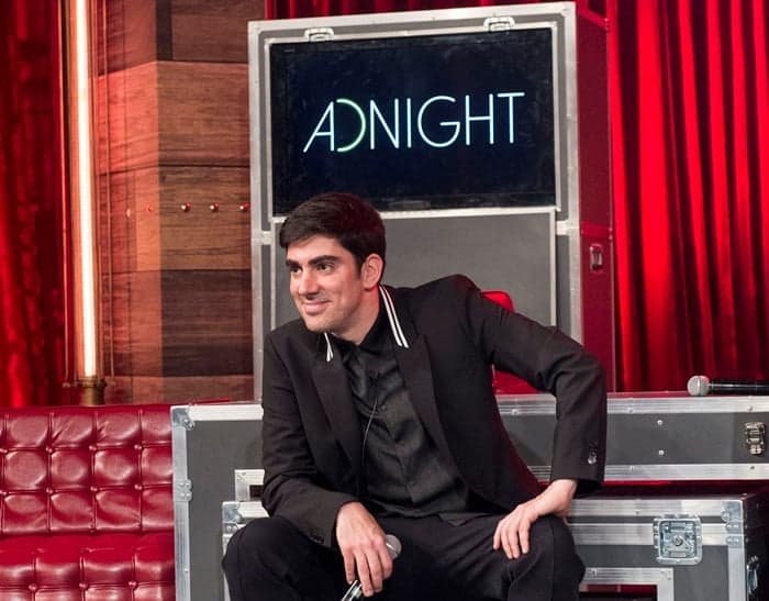Marcelo Adnet protesta contra Temer no "Adnight"