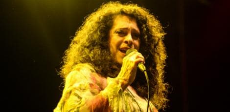 Maquiador de Gal Costa morre no camarim após maquiar a cantora