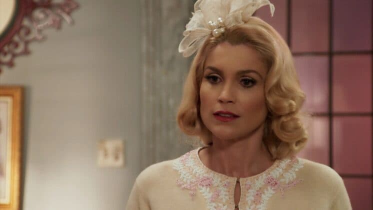Final de "Êta Mundo Bom": Sandra sequestra filho de Candinho