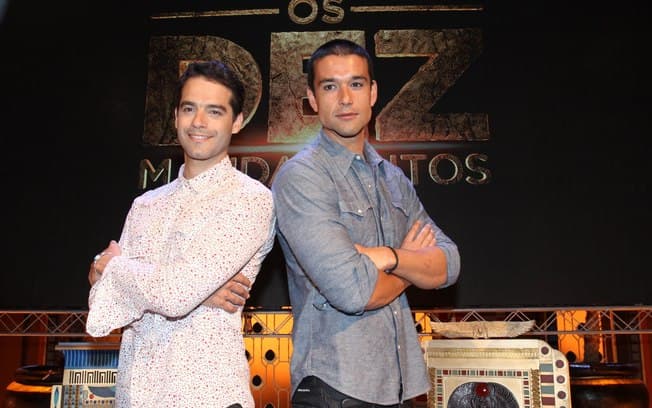 Protagonistas de "Os Dez Mandamentos" viajam para a Argentina e vão participar do principal programa do país