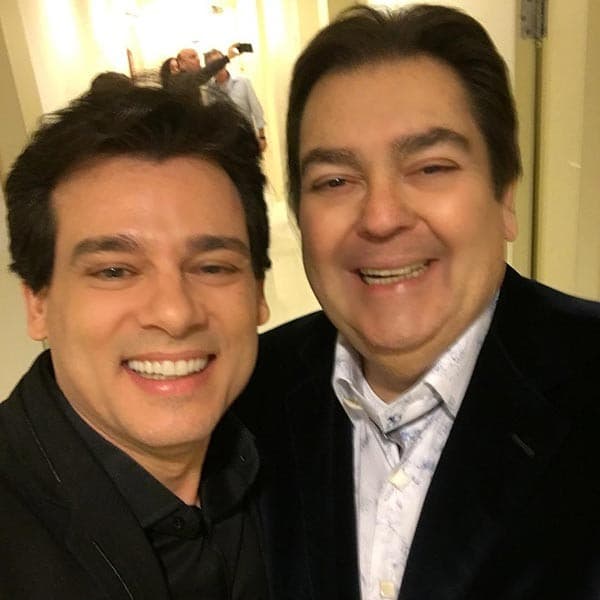 "Sou fã do Fausto", conta Celso Portiolli após encontro com apresentador