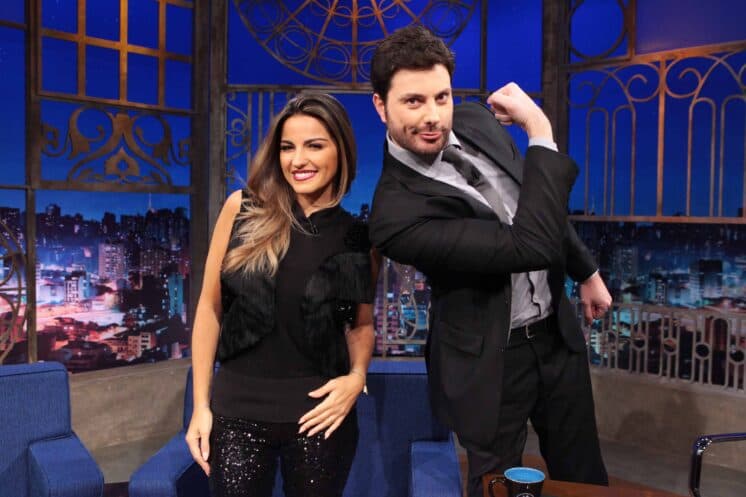 Danilo Gentili recebe a estrela mexicana Maitê Perroni no The Noite