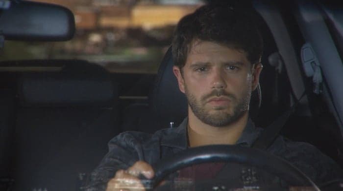 Novela do SBT vira piada nas redes sociais após cena de acidente mal feita
