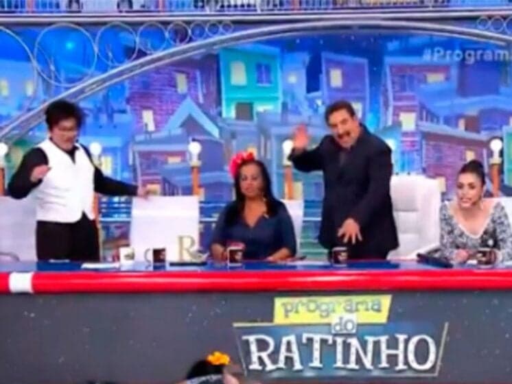 "Gaga de Ilhéus" leva tombo no "Programa do Ratinho"