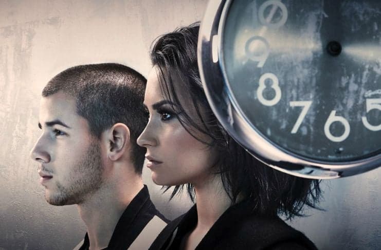 Demi Lovato e Nick Jonas fazem homenagem à vítimas de Orlando