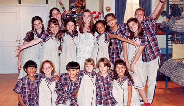 Depois de 20 anos ex-chiquititas se reencontram e revelam os namoros secretos do elenco