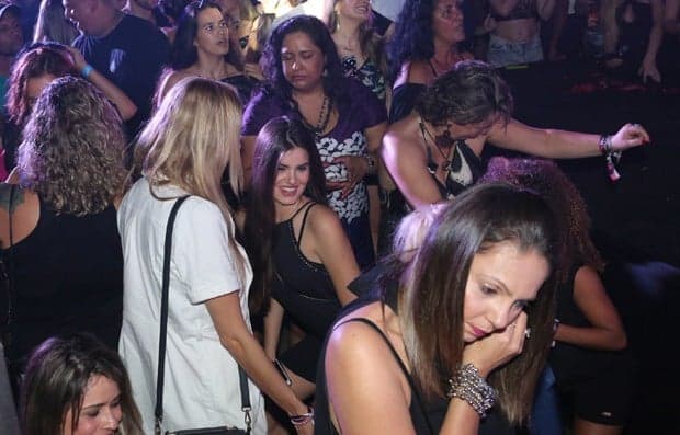 Atores e atrizes caem no funk em baile no Rio de Janeiro; confira as fotos!