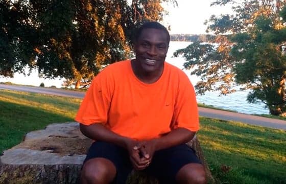 Ex-dançarino do "É O Tchan", Jacaré se muda para o Canadá