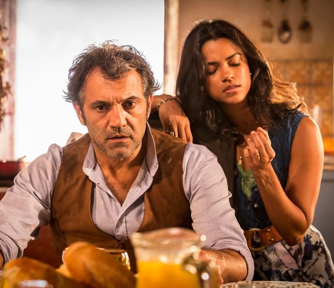 "Velho Chico": Santo diz que quer se separar de Luzia: "Vou deixar você livre"