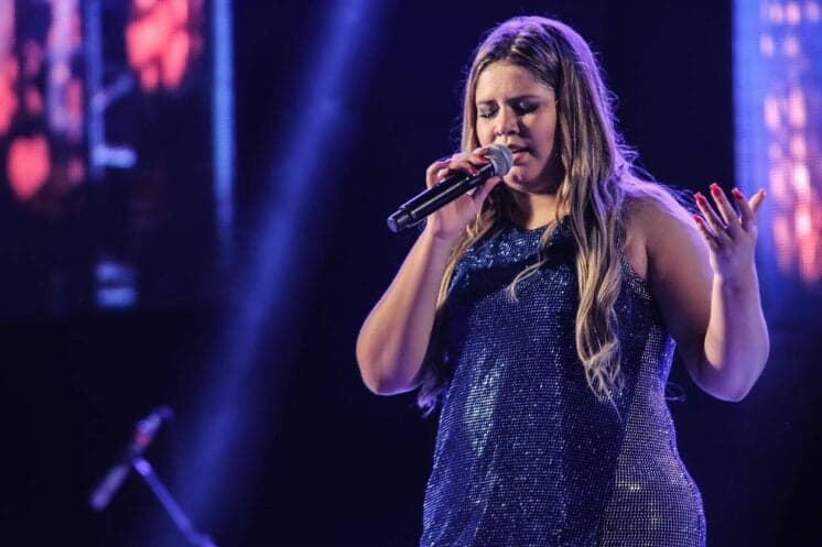 Marília Mendonça comemora os 21 anos de idade internada em hospital