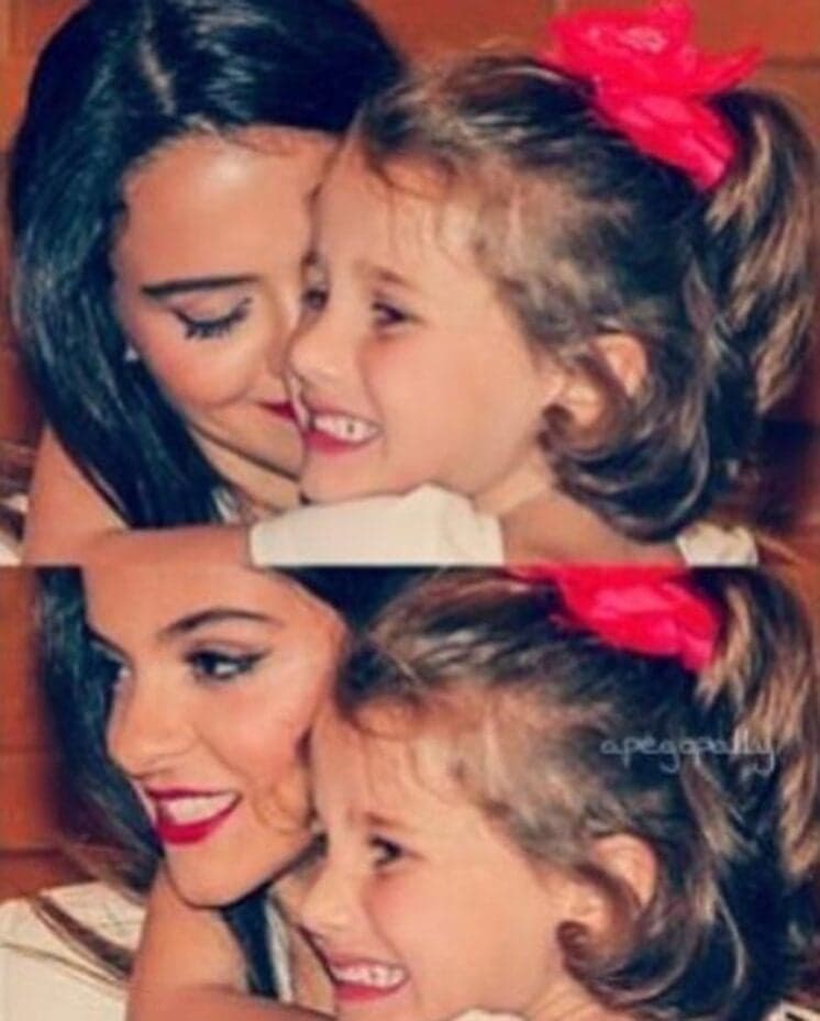 Pally Siqueira posa com filha de Assunção: "É muito amor"