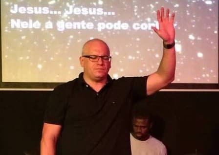 Evangélico, ator da Record fala sobre homossexuais e declara apoio a Bolsonaro