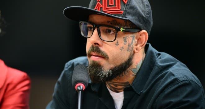 Tico Santa Cruz defende participação de Anitta na abertura das Olimpíadas