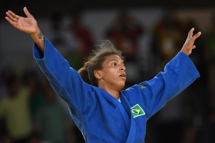 Ouro na Olimpíada, judoca Rafaela Silva será jurada no "Dança dos Famosos"