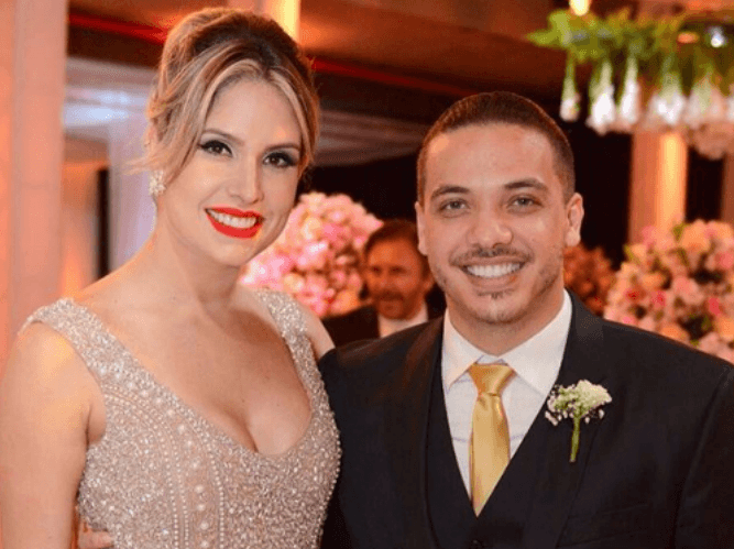 Wesley Safadão renova casamento com Thayne Dantas