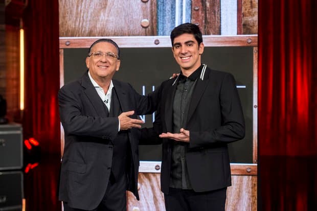 Estreia de "Adnight" mostra chatice de apresentador e convidado; público detona