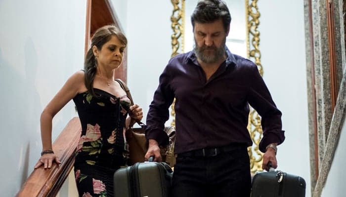 "Justiça": Antenor foge com malas de dinheiro após dar golpe e atropelar Beatriz