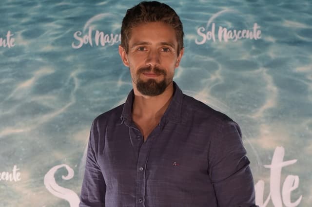Rafael Cardoso revela que quer ser pai novamente