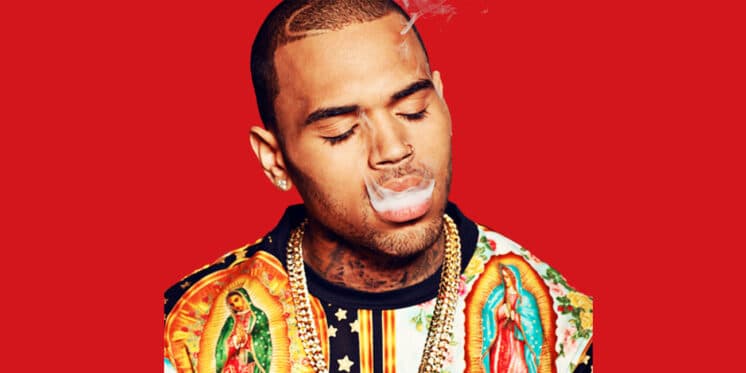 Chris Brown é preso, paga 250 mil dólares de fiança e deixa a cadeia