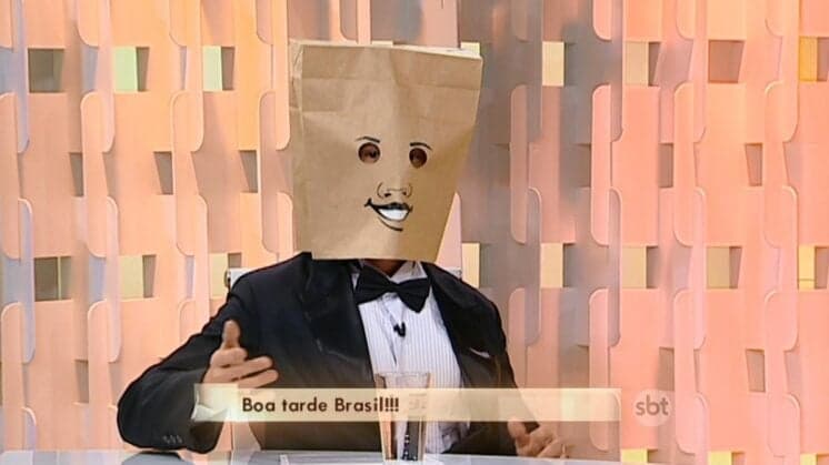 SBT estreia programa "Fofocando" com apresentador misterioso; quem ele é?