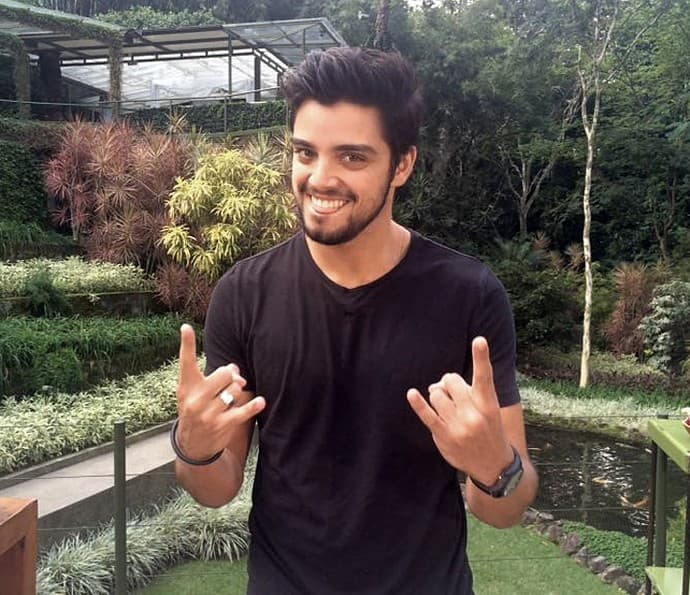 Rodrigo Simas pode interpretar Índio em "Novo Mundo"