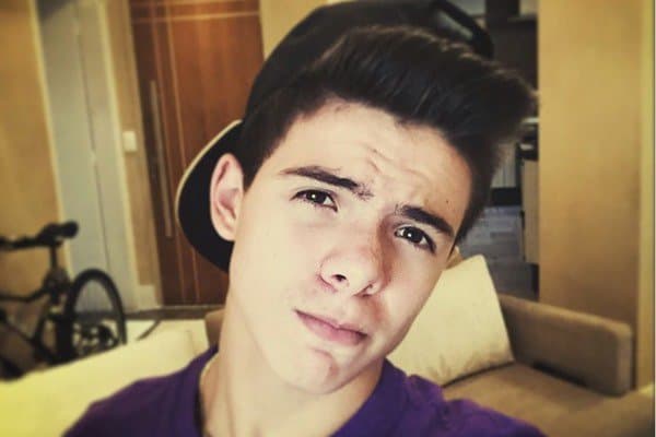 Thomaz Costa revela que pode voltar a namorar com Larissa Manoela