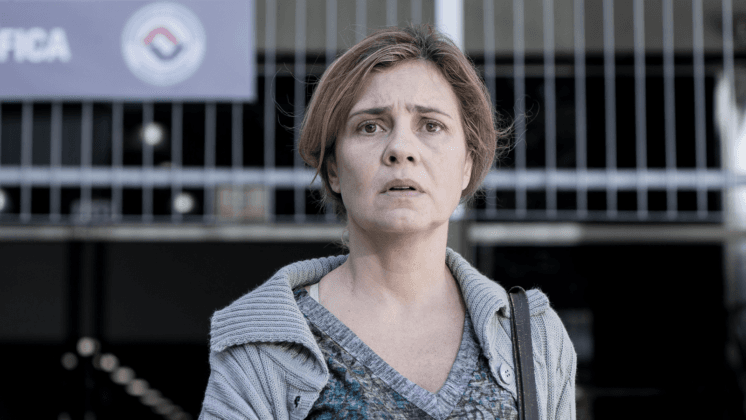 Globo adia novela das onze de Lícia Manzo e define substituta; saiba qual