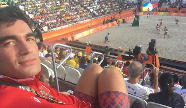 Rio 2016: Jornalista cria perfil em aplicativo e tira atletas do "armário"