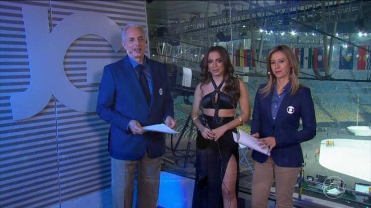 Anitta dá fora em William Waack ao vivo e ganha torcida na web