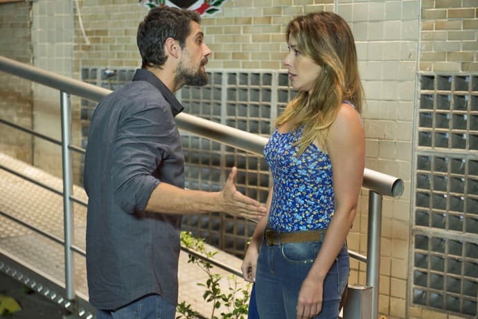 Estrela na Record, Renata Dominguez volta ao ar com grande destaque em "Sol Nascente" da Globo